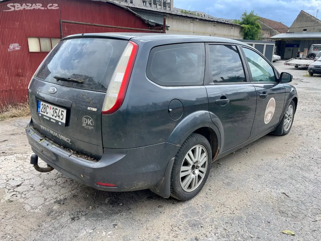 Ford Focus 1.6 TDCi kombi - fotka 4