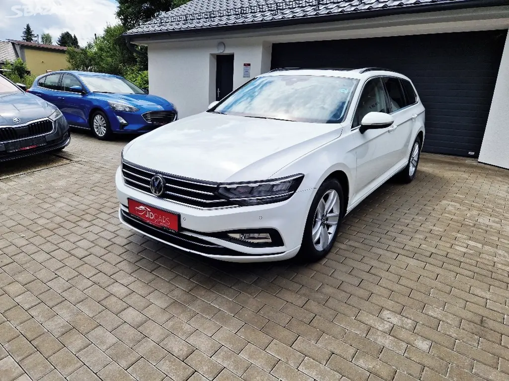 Volkswagen Passat, 2.0 TDi (140 kW) Business - fotka 2