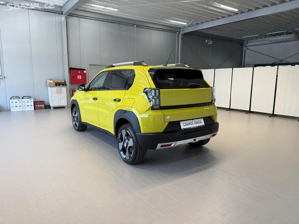 Fiat Grande Panda Electric, Electric La Prima 113k 44 kWh - fotka 4