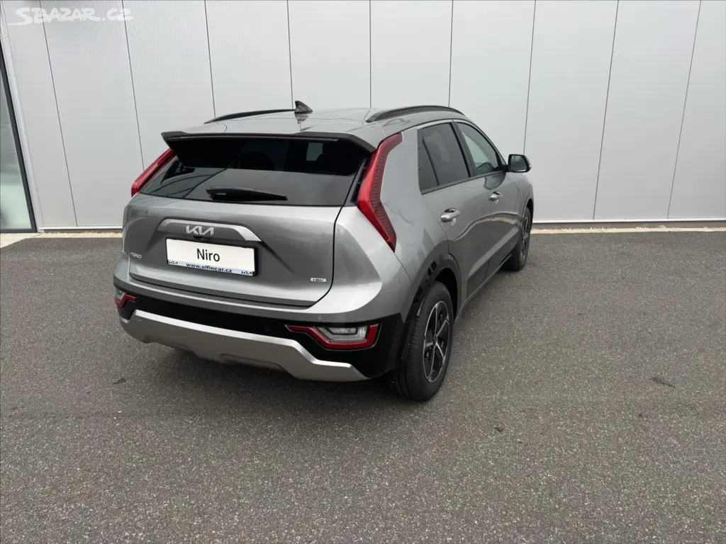 Kia Niro, 1,6 GDI HEV 6DCT STYLE - fotka 5