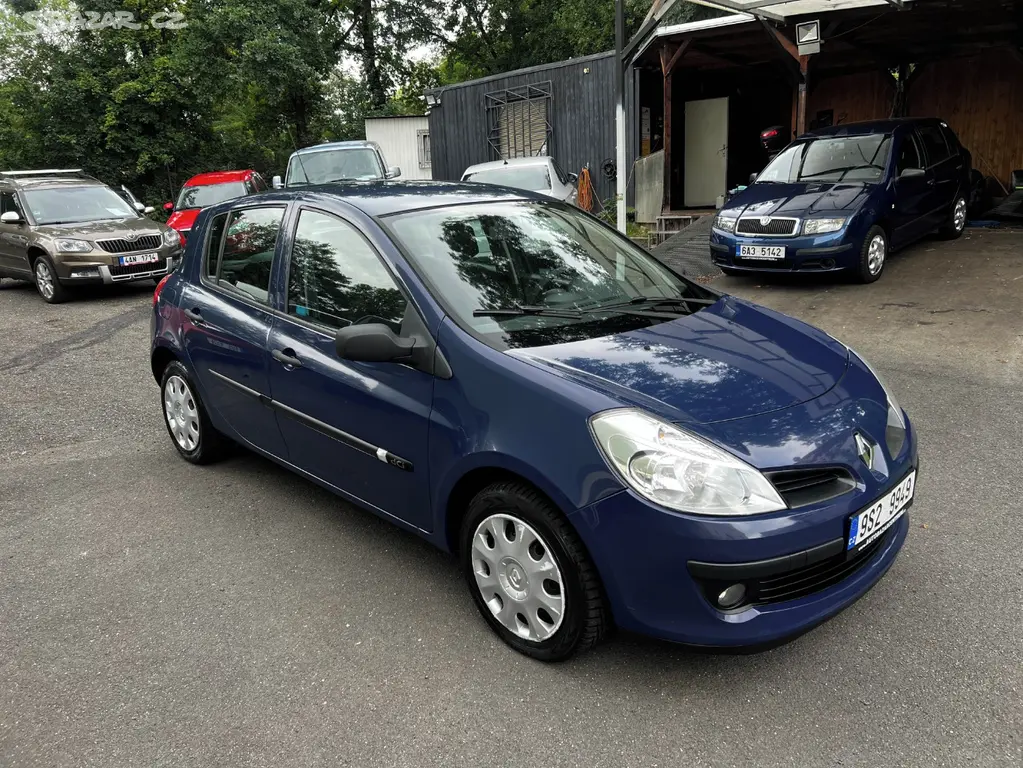 Renault Clio, 1,5 Dci 50 Kw Rok výroby: 10/2006 - fotka 4