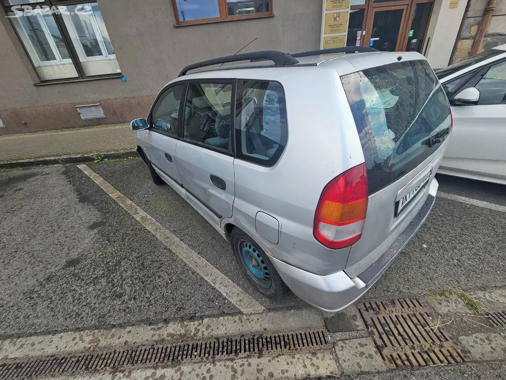 Mitsubishi space wagon 1,6benzin - fotka 2