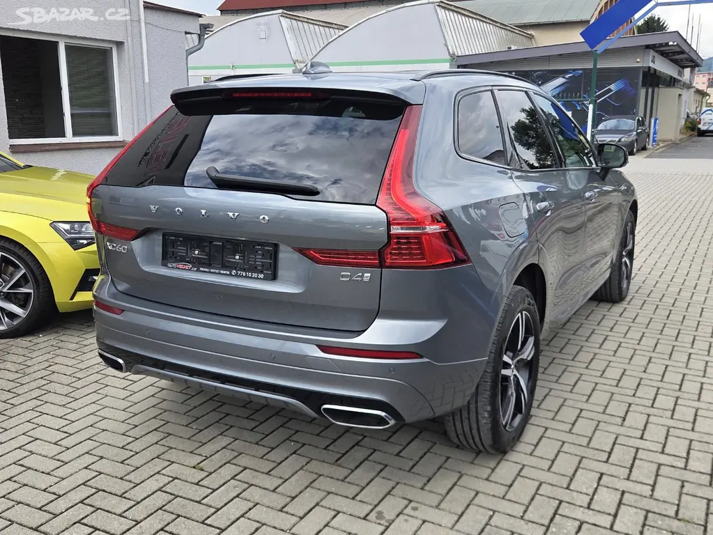 Volvo XC60 D4 R DESIGN FullLED KAMERA PANORAMA - fotka 3