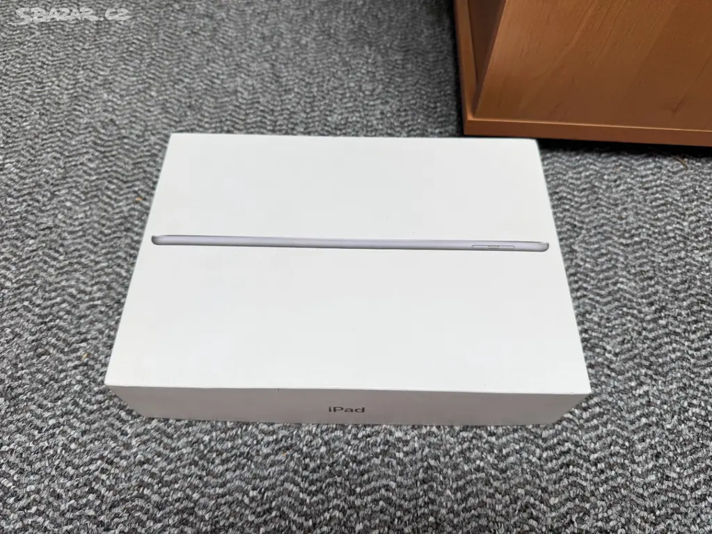 Náhled: Originální krabička Apple iPad 6th gen Wifi 32GB