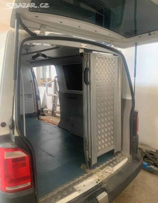 VOLKSWAGEN TRANSPORTER T6/T5 - fotka 6