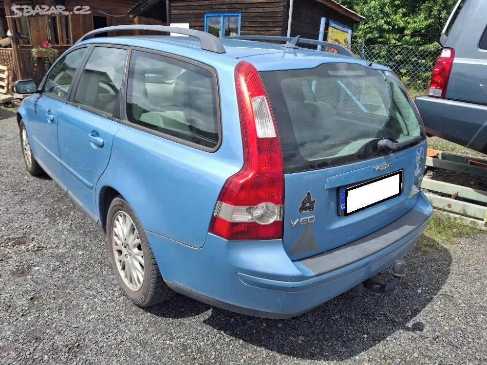 Volvo V50 kombi 2,0 D - fotka 5