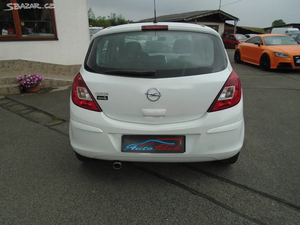 Opel Corsa 1.4 - fotka 4