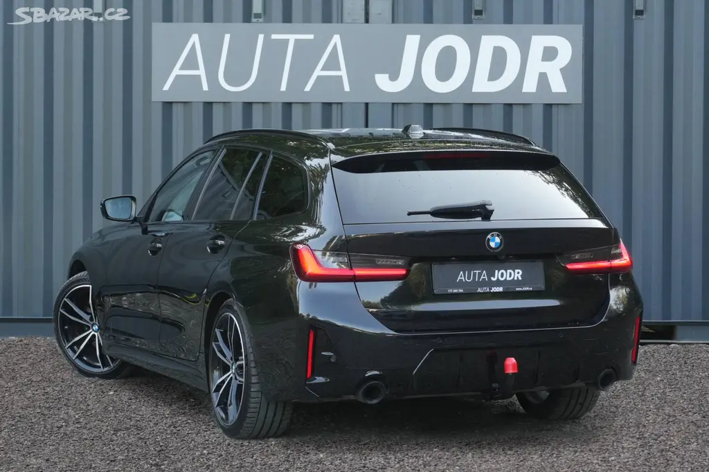 BMW Řada 3, 330d xDrive, Tažné, Kamera - fotka 5
