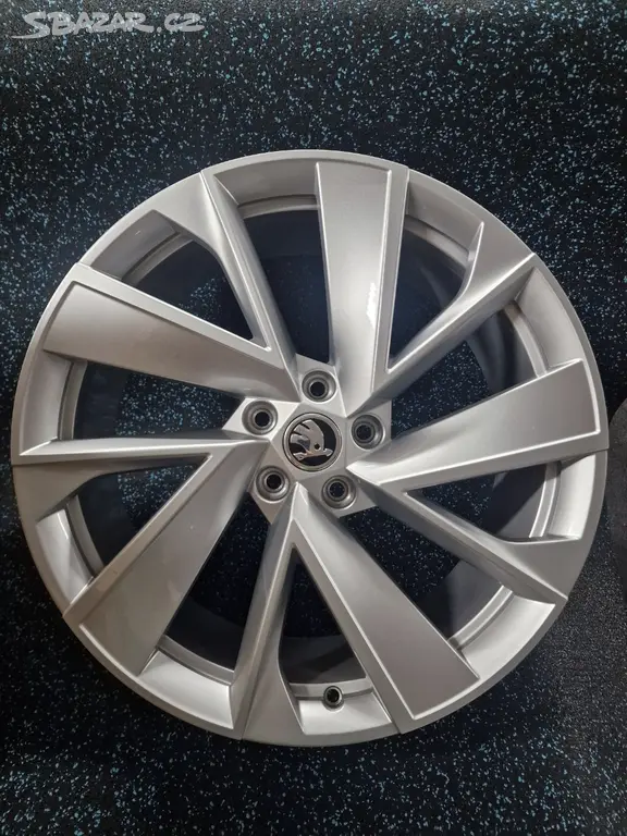 Škoda Enyaq Alu kolo 20  5LA601025H  5LA601025S