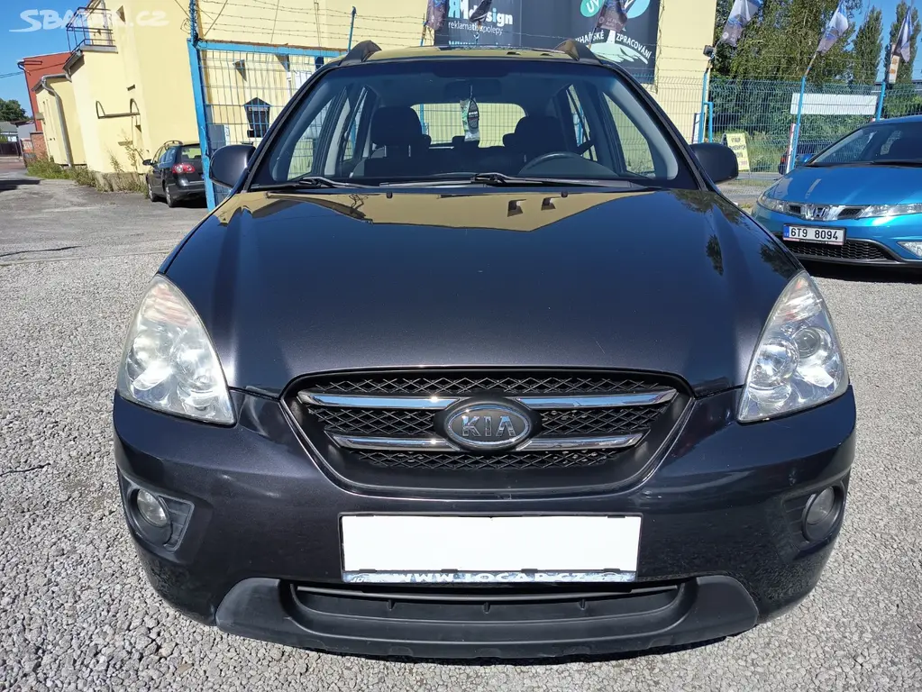 KIA Carens 2,0i16V Family 106kw - fotka 4