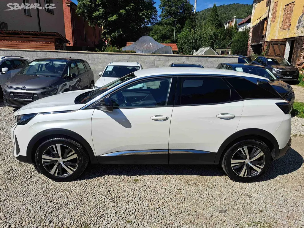 Peugeot 3008, 1,2 PT EAT8 ALLURE kamera NAVI - fotka 6