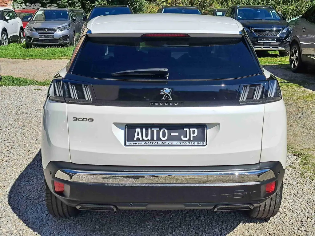 Peugeot 3008, 1,2 PT EAT8 ALLURE kamera NAVI - fotka 4