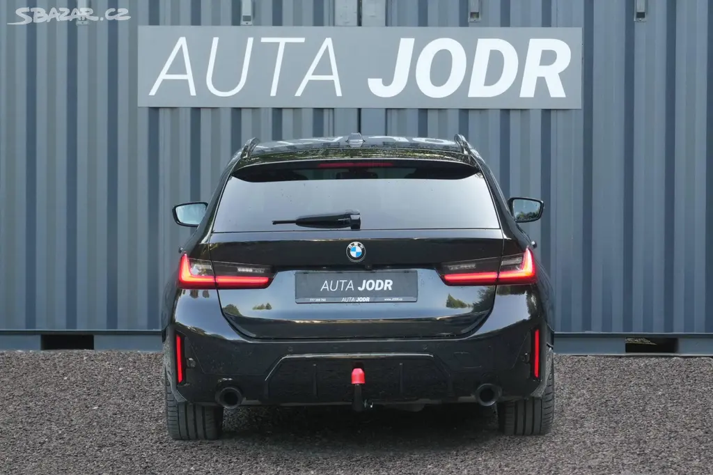 BMW Řada 3, 330d xDrive, Tažné, Kamera - fotka 6