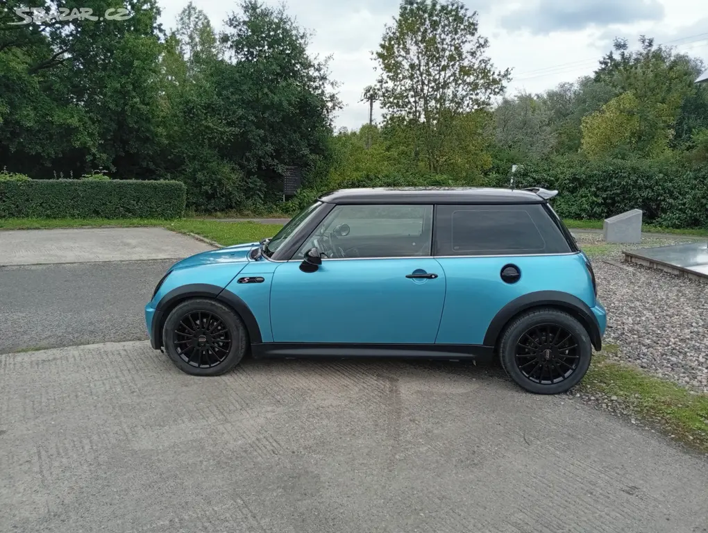 Mini Cooper s 1.6 kompresor 120kw rv 2002 - fotka 4