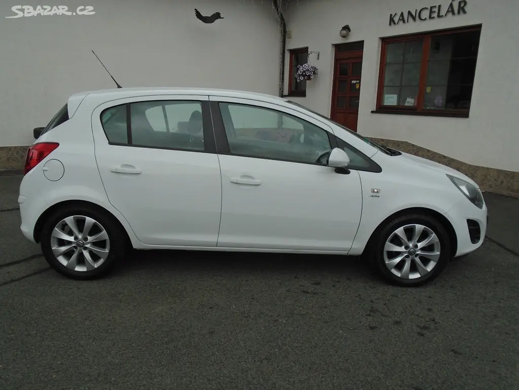 Opel Corsa 1.4 - fotka 6