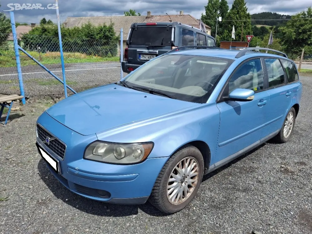 Volvo V50 kombi 2,0 D - fotka 2