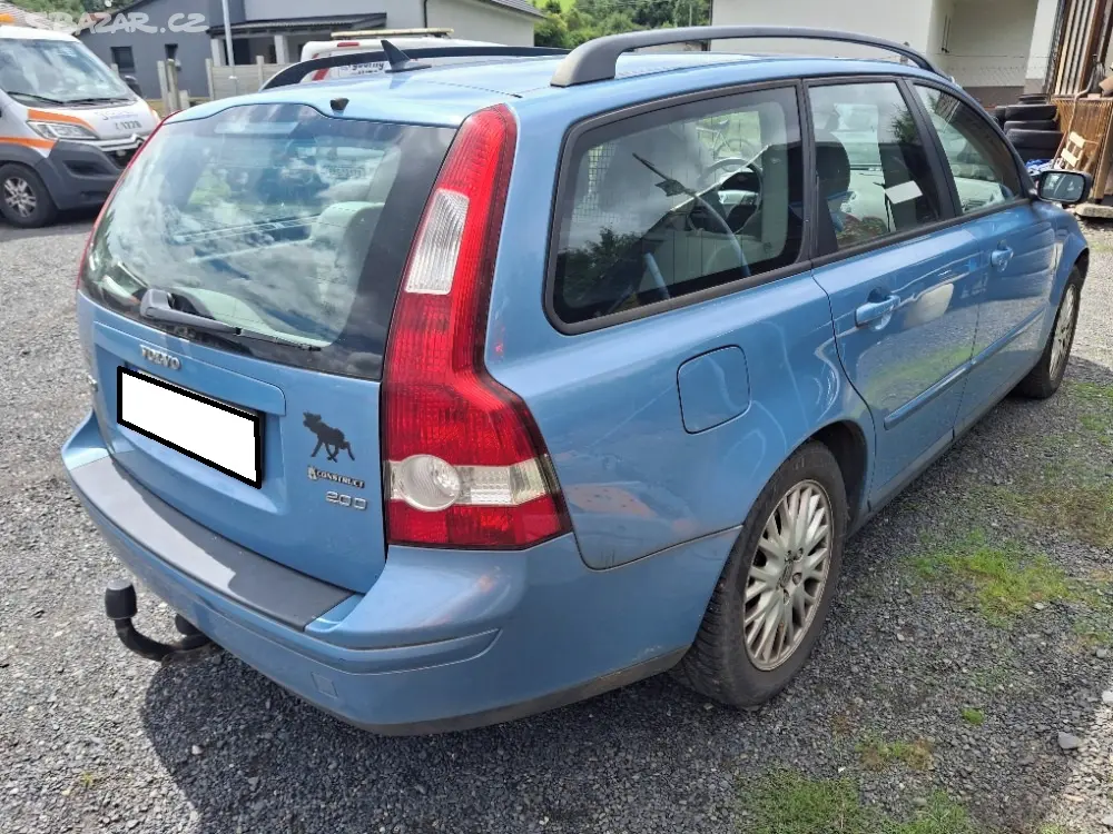 Volvo V50 kombi 2,0 D - fotka 6