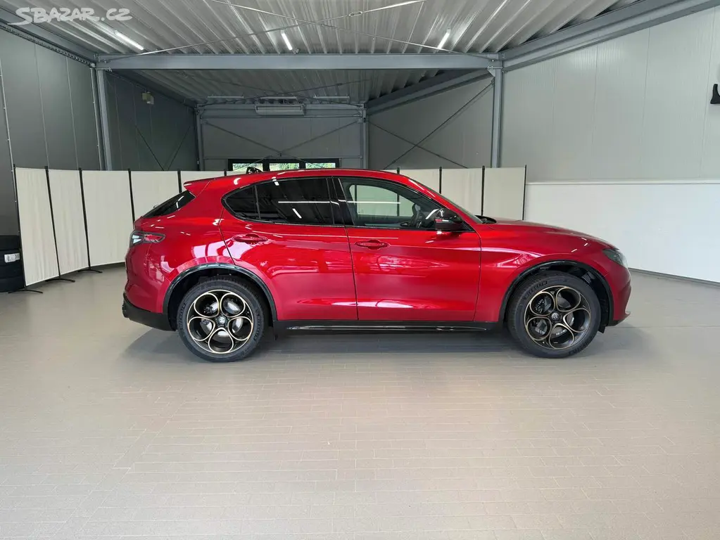 Alfa Romeo Stelvio, 2.0 Turbo 280k Q4 AT8 INTENSA - fotka 5