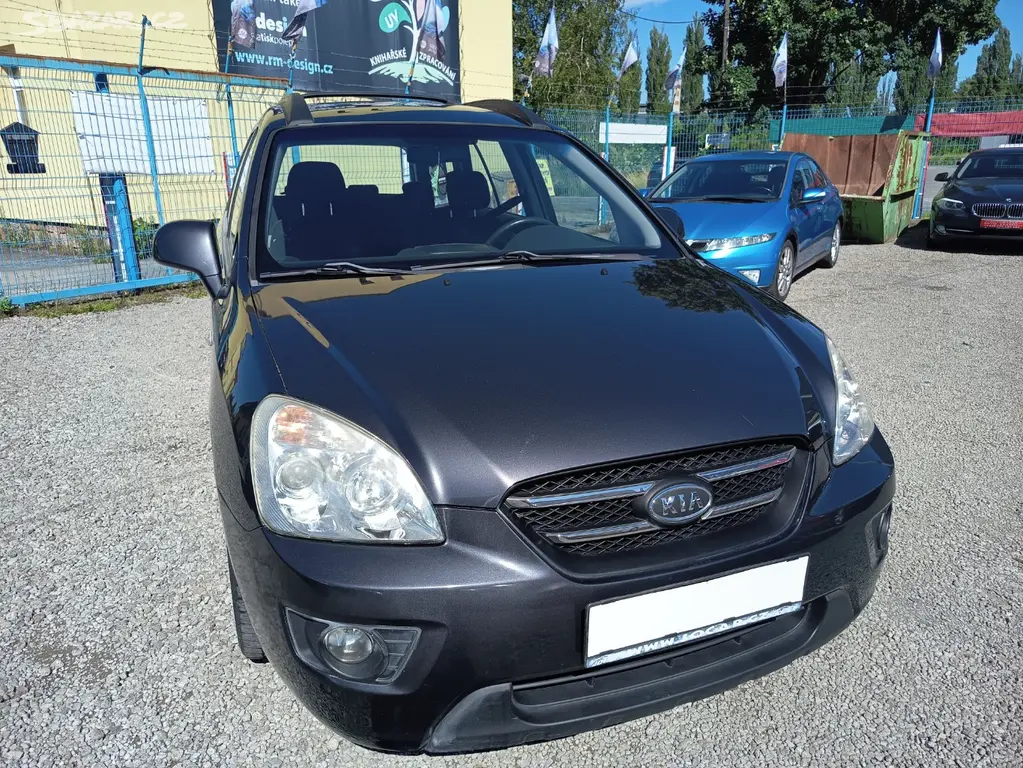 KIA Carens 2,0i16V Family 106kw - fotka 3