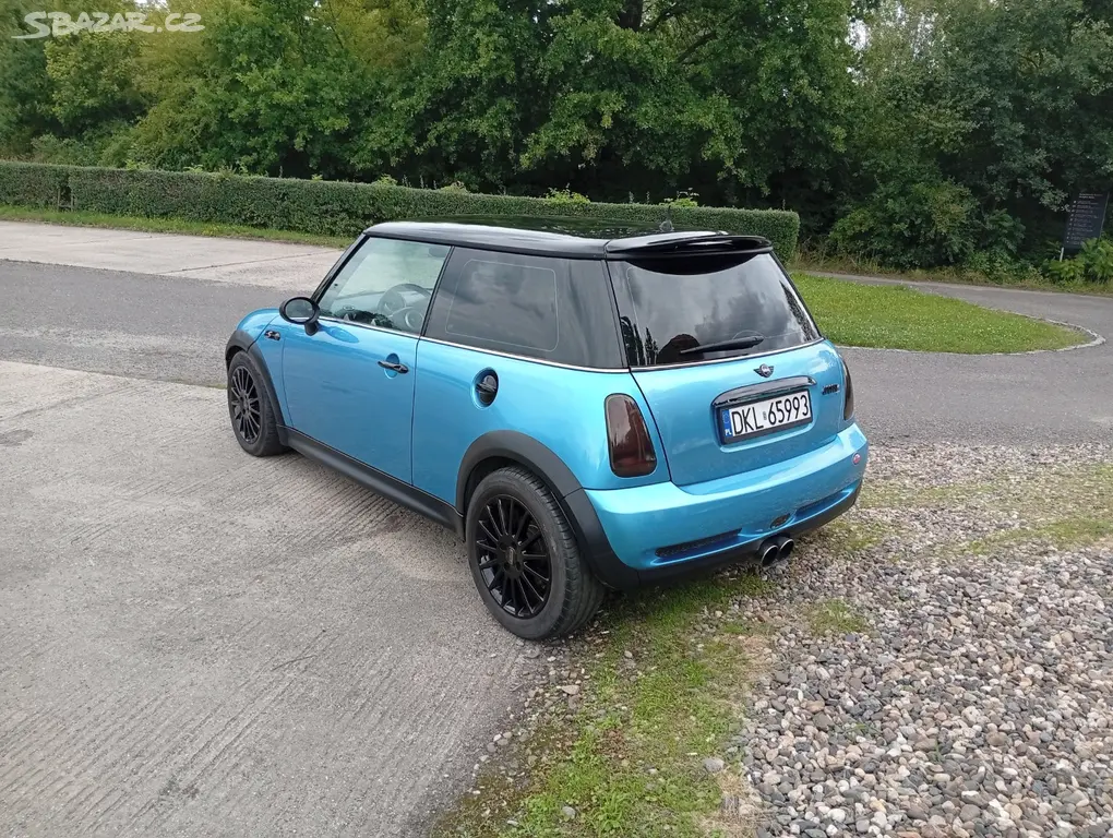Mini Cooper s 1.6 kompresor 120kw rv 2002 - fotka 2