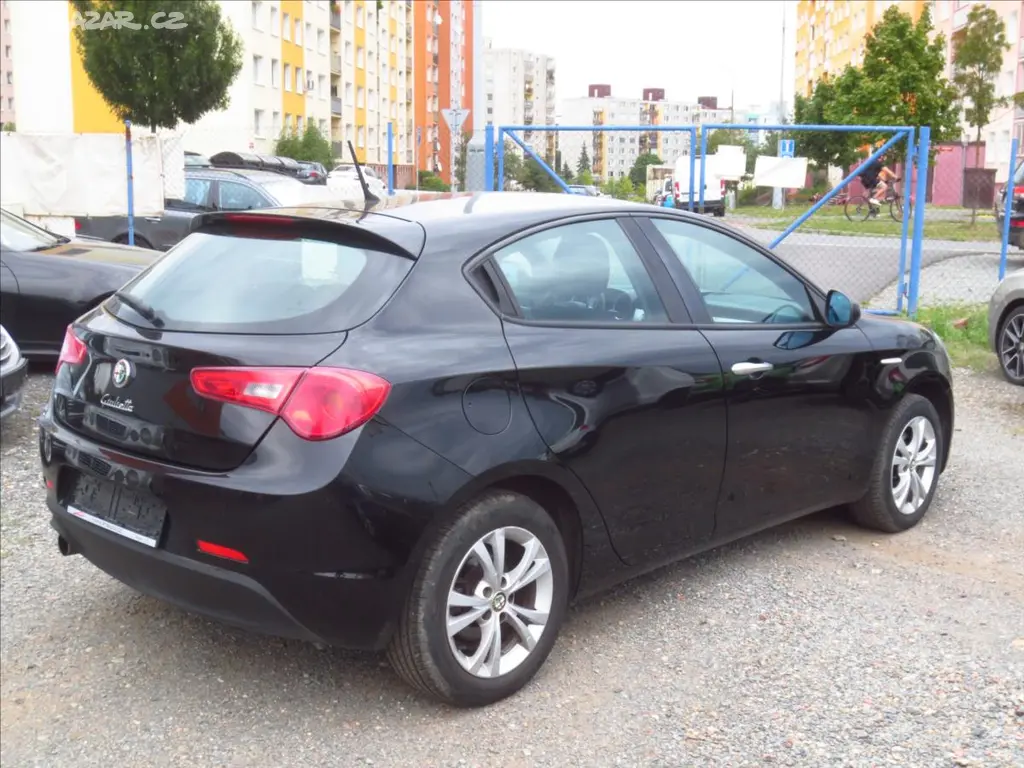 Alfa Romeo Giulietta, 1,4 T-Jet STK 5/2028+rozvody - fotka 3