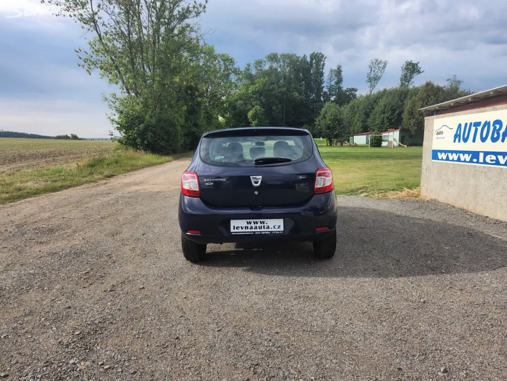 Dacia Sandero 1.2 benzín 2015 - fotka 6