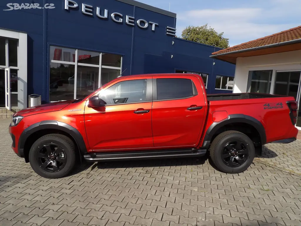 Isuzu D-Max, Double Cab 4x4 V-CROSS A/T - fotka 6