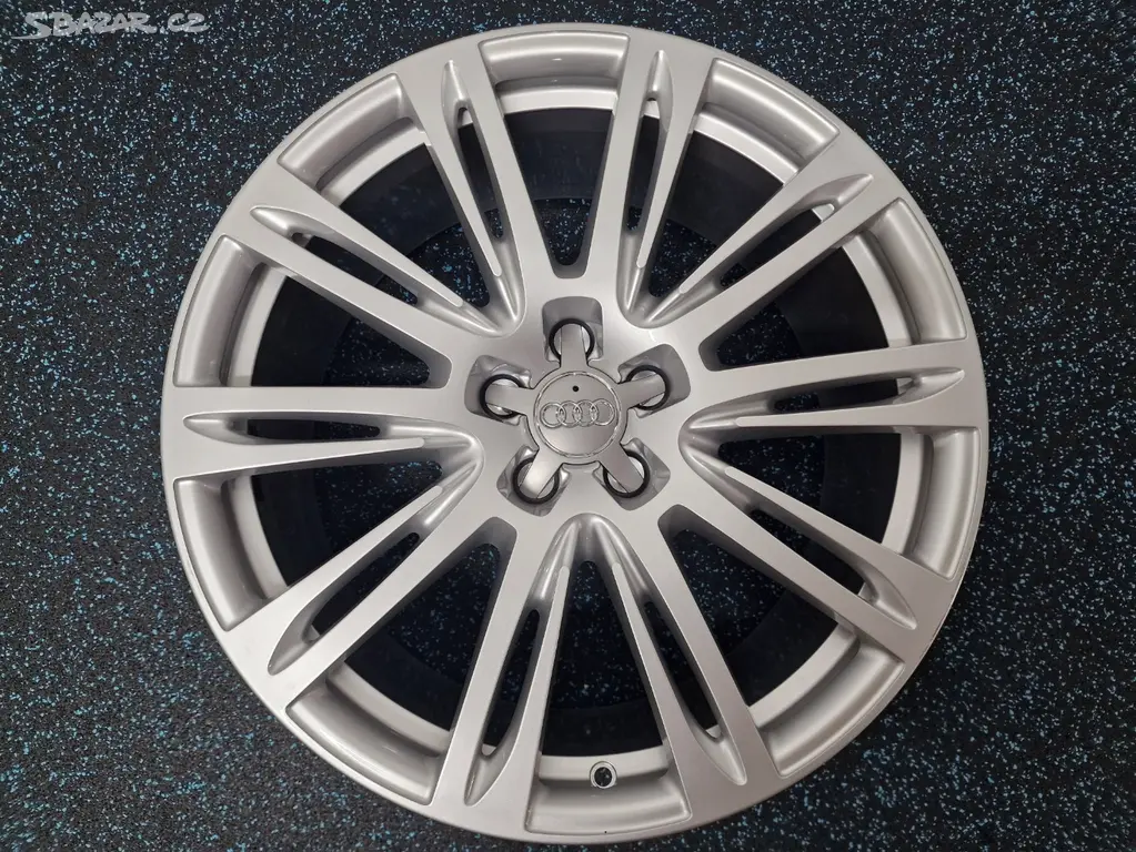 Audi A8  Alu kolo 20  originál  4H0601025AG