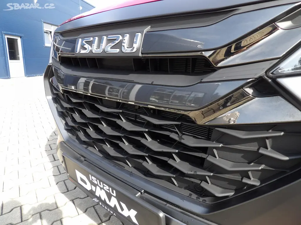 Isuzu D-Max, Double Cab 4x4 V-CROSS A/T - fotka 5