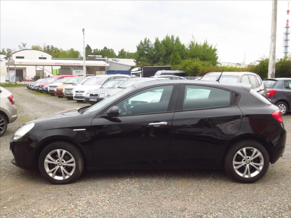 Alfa Romeo Giulietta, 1,4 T-Jet STK 5/2028+rozvody - fotka 5