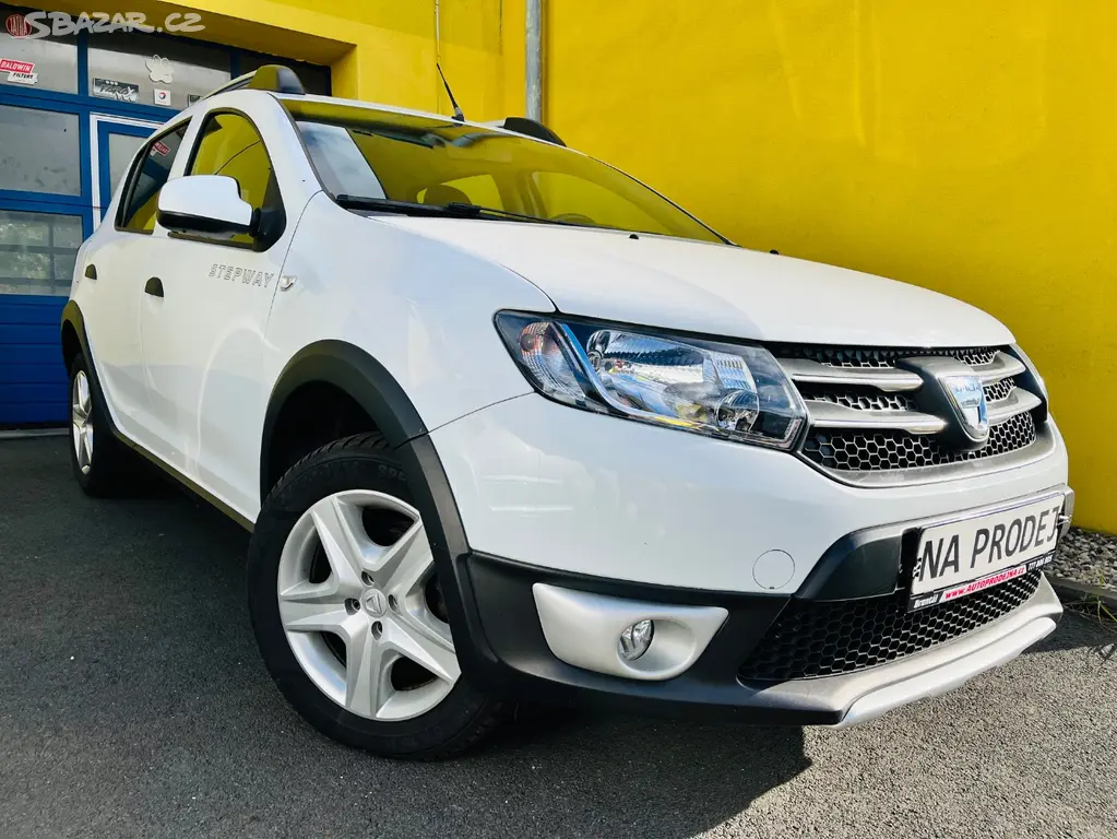 DACIA SANDERO STEPWAY 0.9 i BENZÍN KLIMA