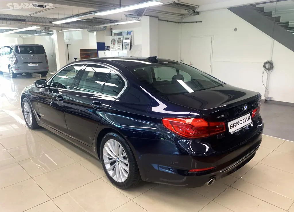 BMW Řada 5, 520d xDrive, ČR, 1.MAJ. - fotka 4