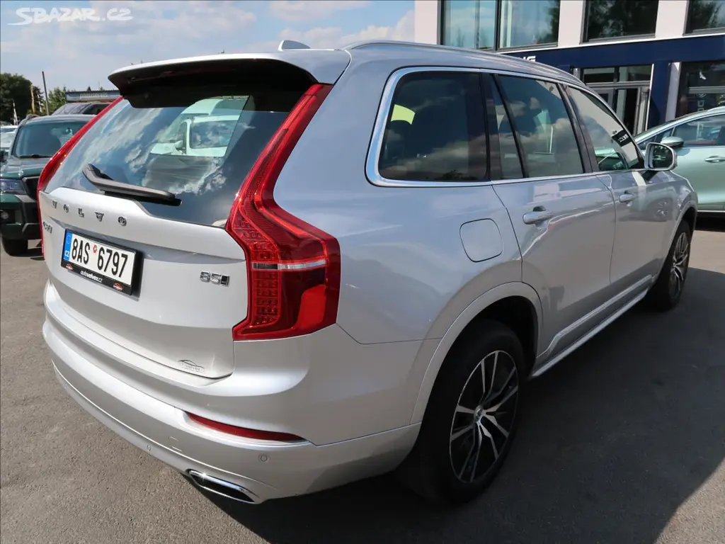 Volvo XC90, 2,0 B5,173kW,MomentumPro,1maj - fotka 3