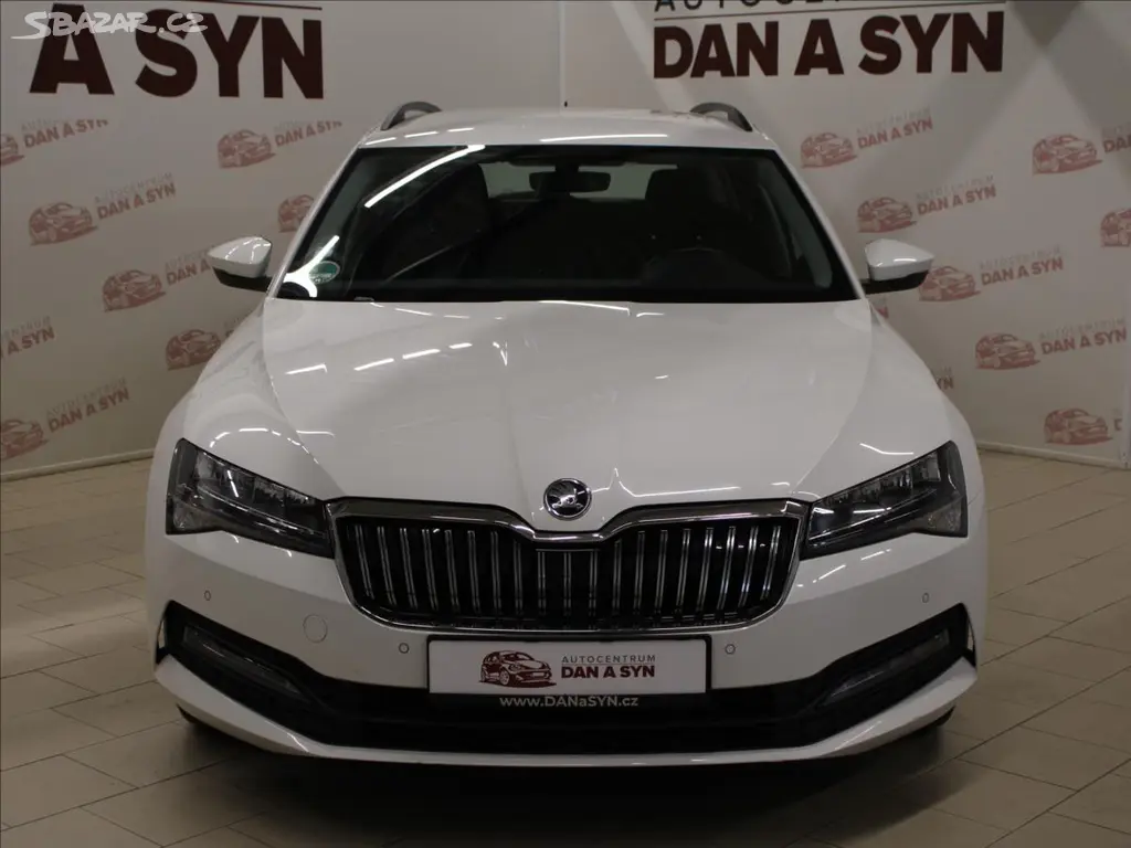 Škoda Superb, 2,0 TDI DSG LED 1.majitel - fotka 2