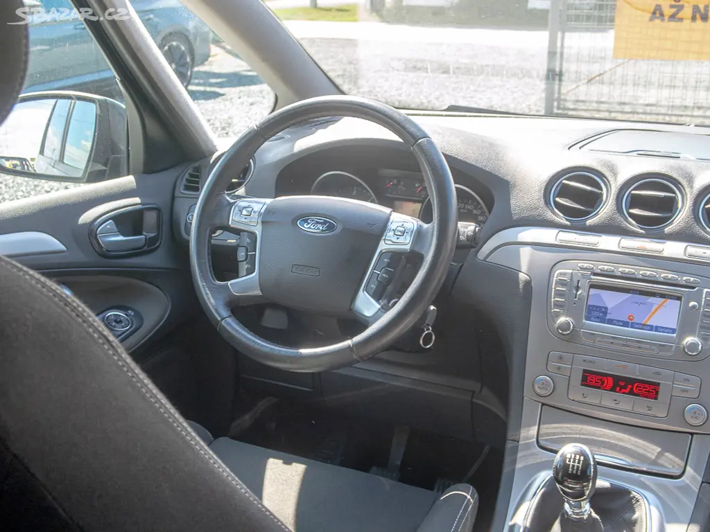 Ford S-MAX, 2.0TDCI 103KW NAVI 7 sedadel - fotka 5