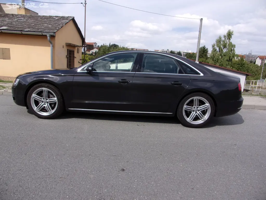 Audi A8 QUATTRO 3.0 TDI,MAXI VÝBAVA,TOP STAV - fotka 2