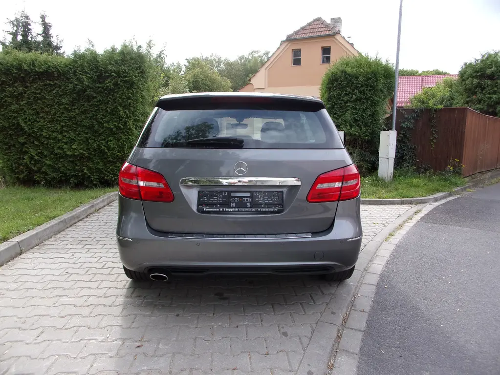 Mercedes benz B 200 CDI Avantgarde,1.majitel,TOP - fotka 6