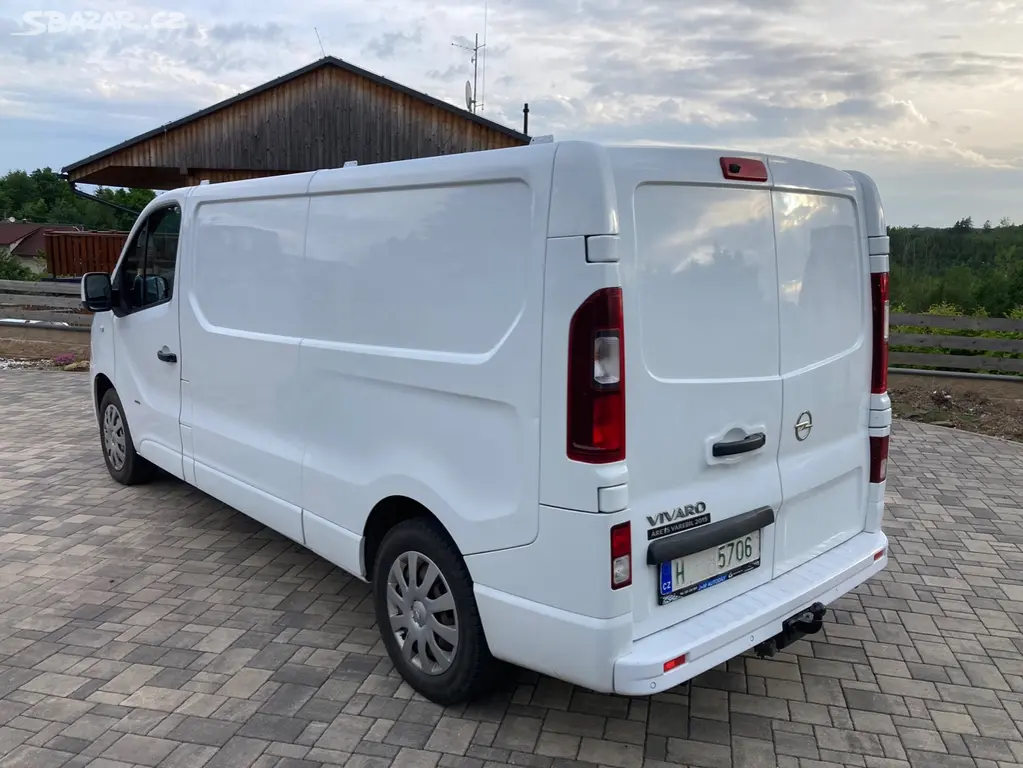 Opel Vivaro Long 1,6 CDTi 88kW 2015 - fotka 3