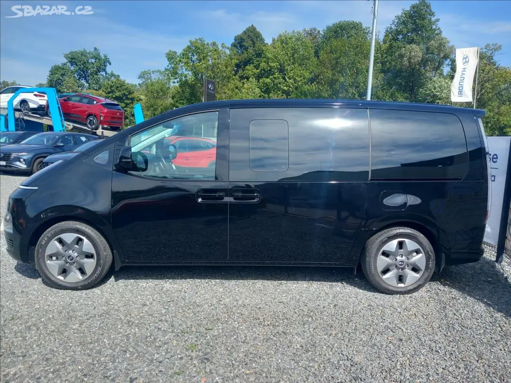 Hyundai Staria, 1,6 T-GDI HEV TOUR 9 STL PREM - fotka 4