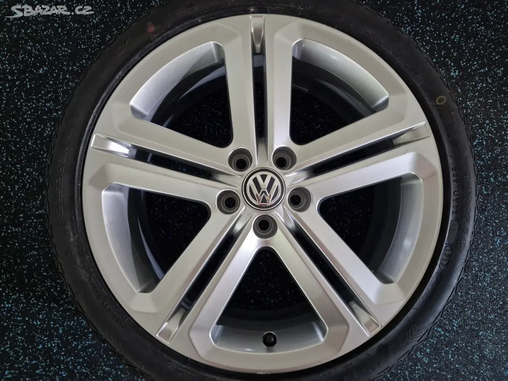 VW Polo  Alu kolo 17 Mallory 6R0601025AA kusovka