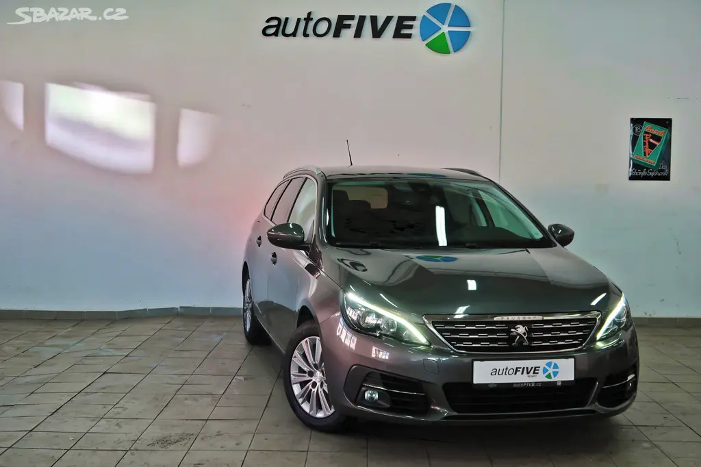 Peugeot 308, SW 1.2 81kW,DPH,CARPLAY,ZÁRUKA