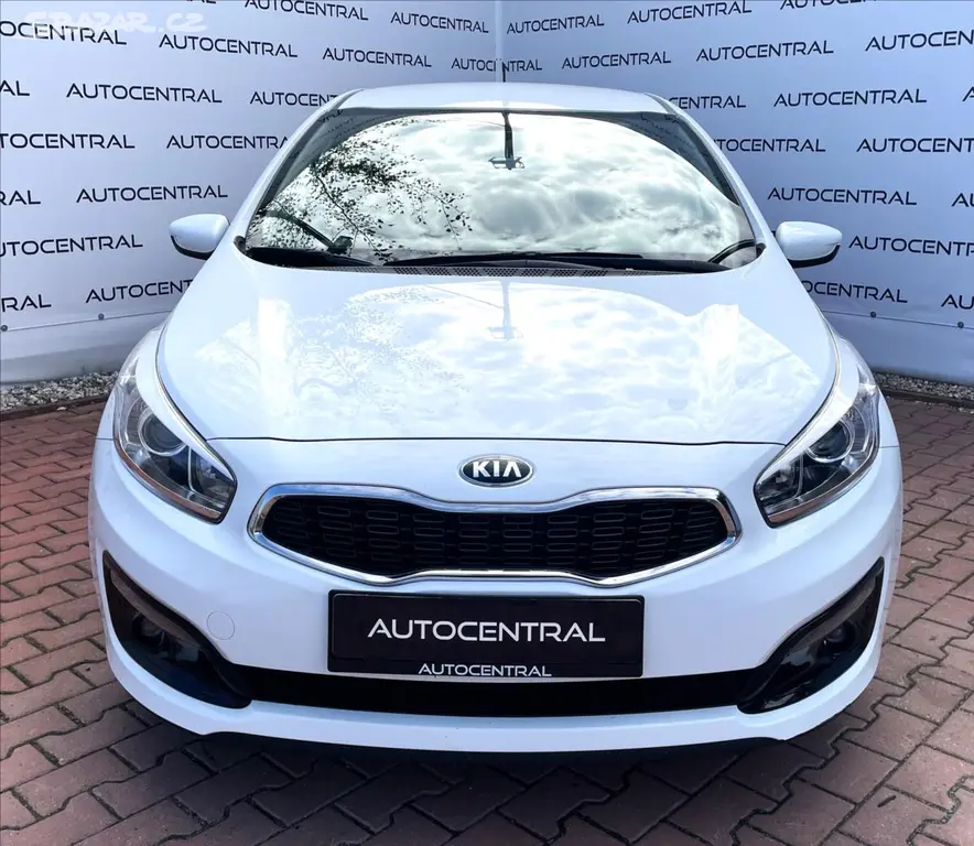 Kia Cee´d, 1,4 i,Po servisu,ČR - fotka 2
