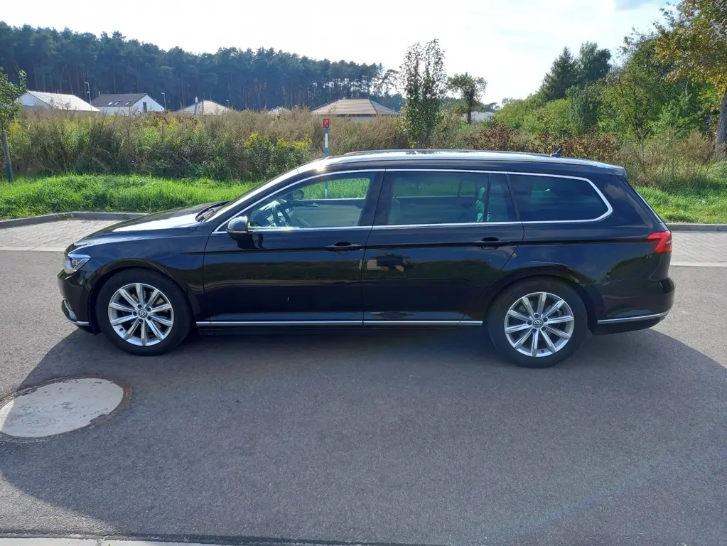 VW PASSAT B8 2,0TD-2015-150PS-LED-ACC-HIGHLINE-DYN - fotka 2