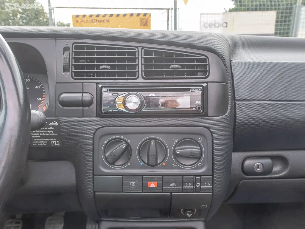 Volkswagen Golf 1.9TDI 66KW KABRIO - fotka 6