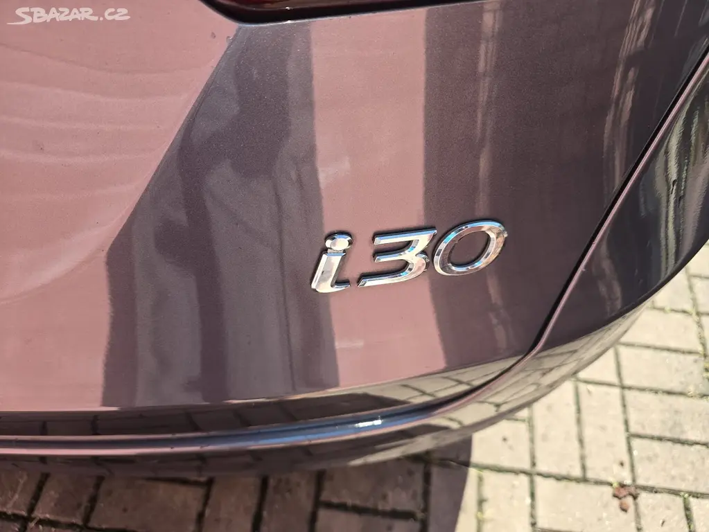 HYUNDAI i30 rok výroby 5/2016 - fotka 5