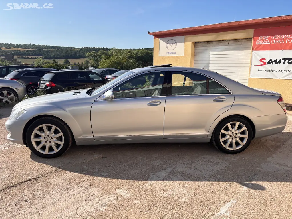 MERCEDES W221,S500 5.5 V8 4MATIC,BOHATÁ VÝBAVA - fotka 4