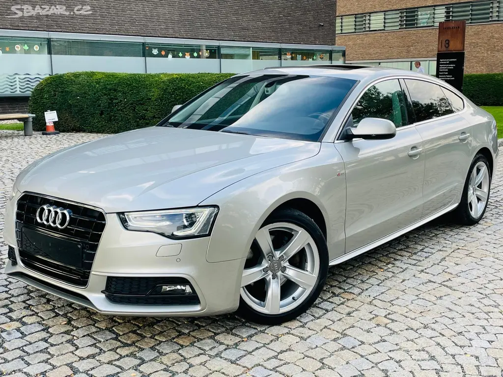 Audi A5, 2.0TDI MANUÁL SPORTBACK S-LINE - fotka 2