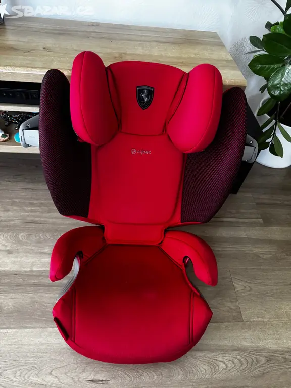 Autosedačka Cybex Solution S-FIX edice Ferrari Praha, Zličín
