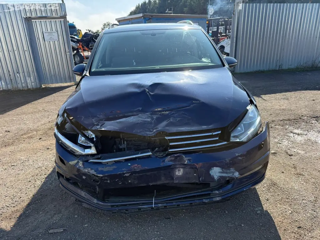 Náhled: Vw Touran CL 2.0TDi DSG 2018 240 TKM 2x klic pojiz