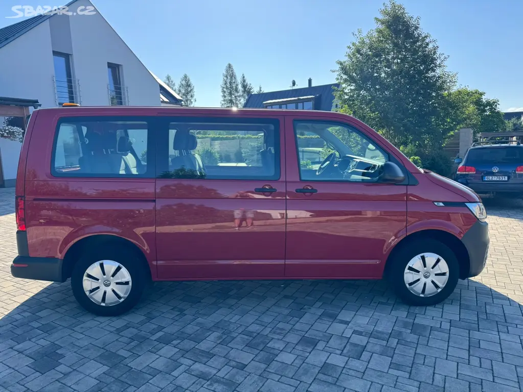 Volkswagen Transporter 2.0 TDi 81kW 9 míst 2021 - fotka 5